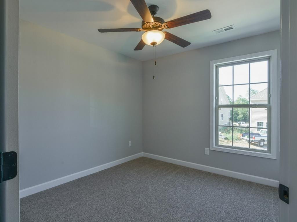 250 Ridge Pointe Johnson City, TN 37604 - Photo 7 of 36 Photo 7