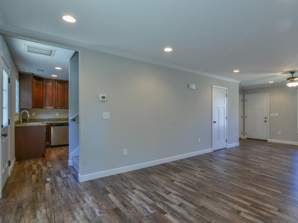 250 Ridge Pointe Johnson City, TN 37604 - Photo 10 of 36 Photo 10