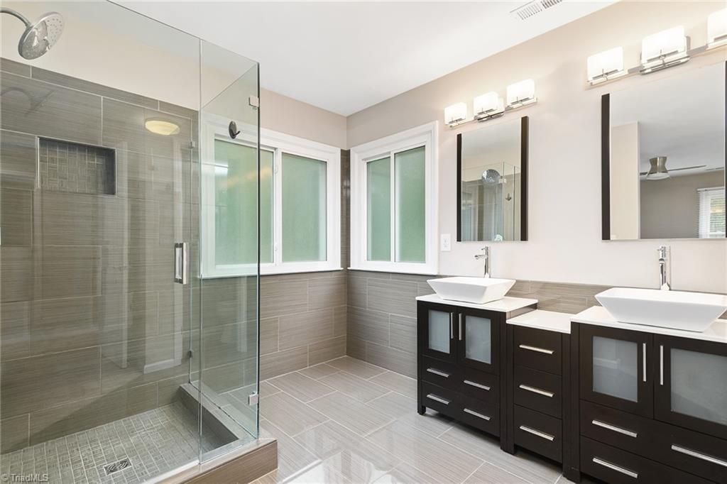 7435 Trotter Road Charlotte, NC 28216 - Photo 20 of 36