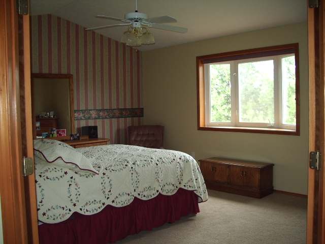 4725 East Woodglen Road Mead, WA 99021 - Photo 5 of 9