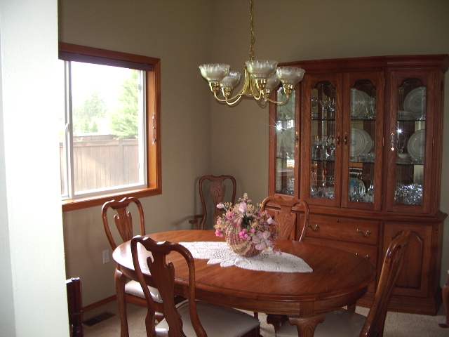 4725 East Woodglen Road Mead, WA 99021 - Photo 7 of 9