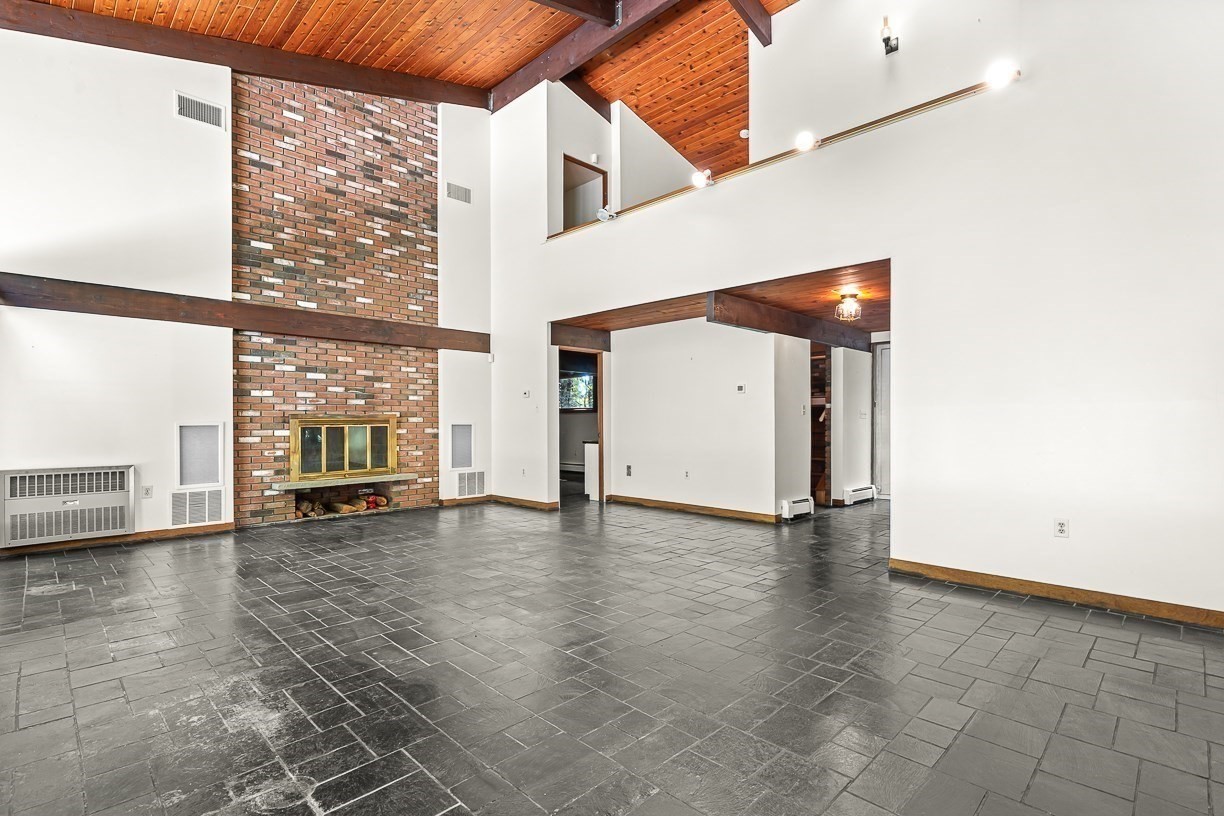 7 Arnold Road Wellesley, MA 02481 - Photo 8 of 35 Gallery Image 8