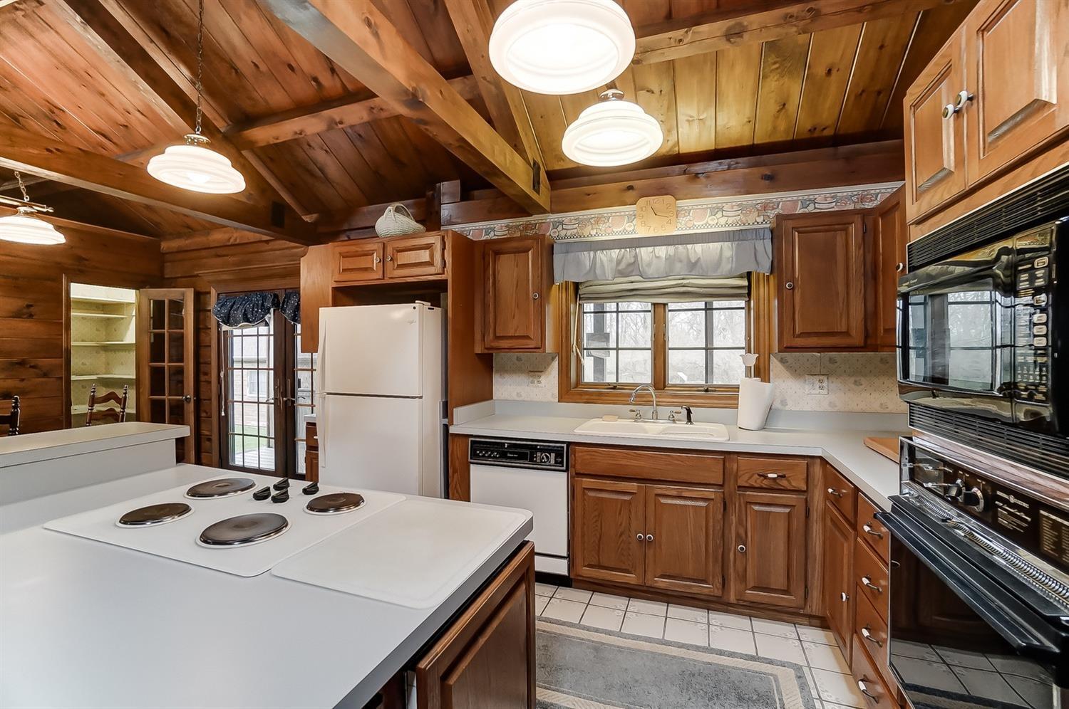 951 Union Road Xenia, OH 45385 - Photo 9 of 47 Gallery Image 9