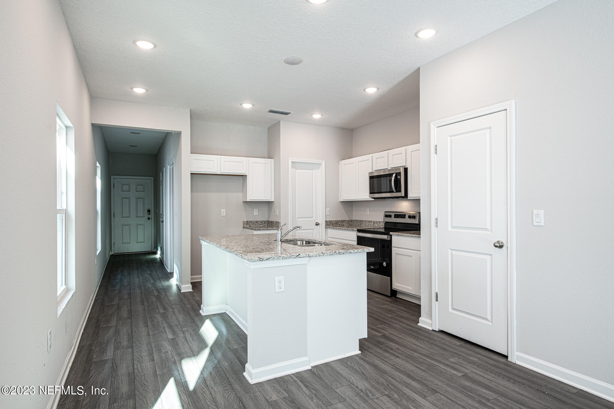 5789 Le Sabre Road Jacksonville, FL 32244 - Photo 16 of 61 Kitchen