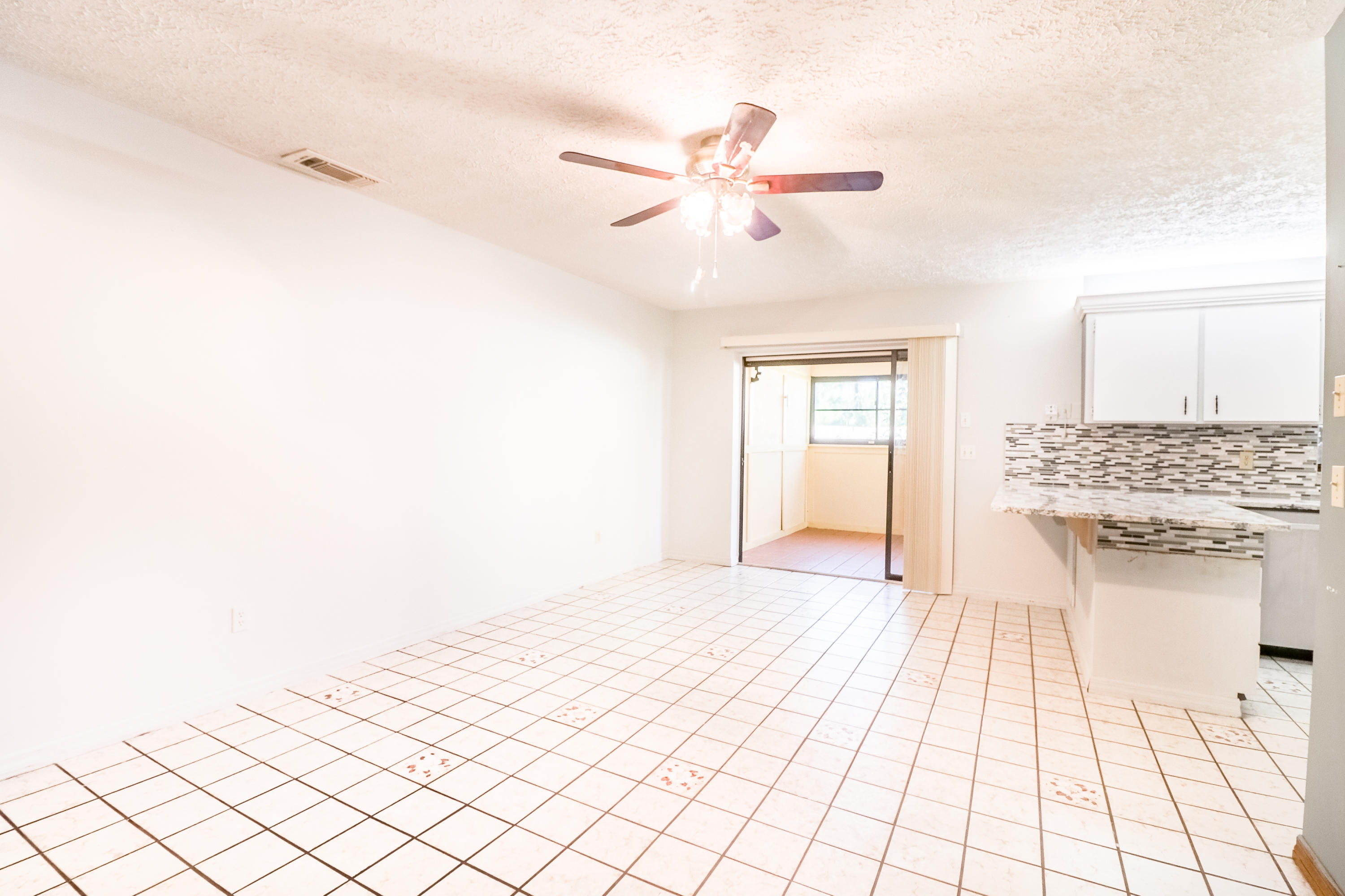 933 Southwest Bay State Road Port St. Lucie, FL 34953 - Photo 5 of 22 Dining Room