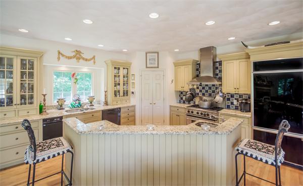 1895 Great Pond Road North Andover, MA 01845 - Photo 13 of 29 Gallery Image 13