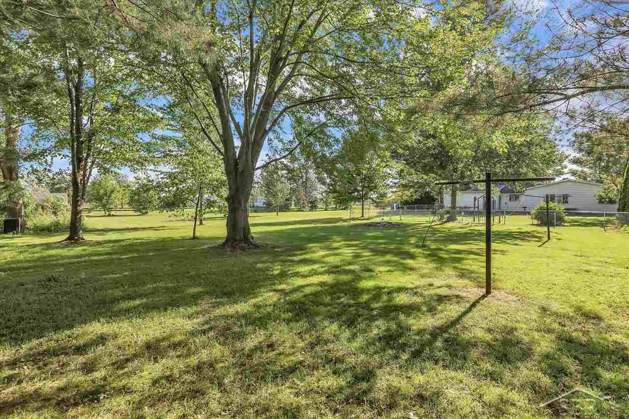 3627 Flajole Road Midland, MI 48642 - Photo 32 of 39 50076957-31.JPG