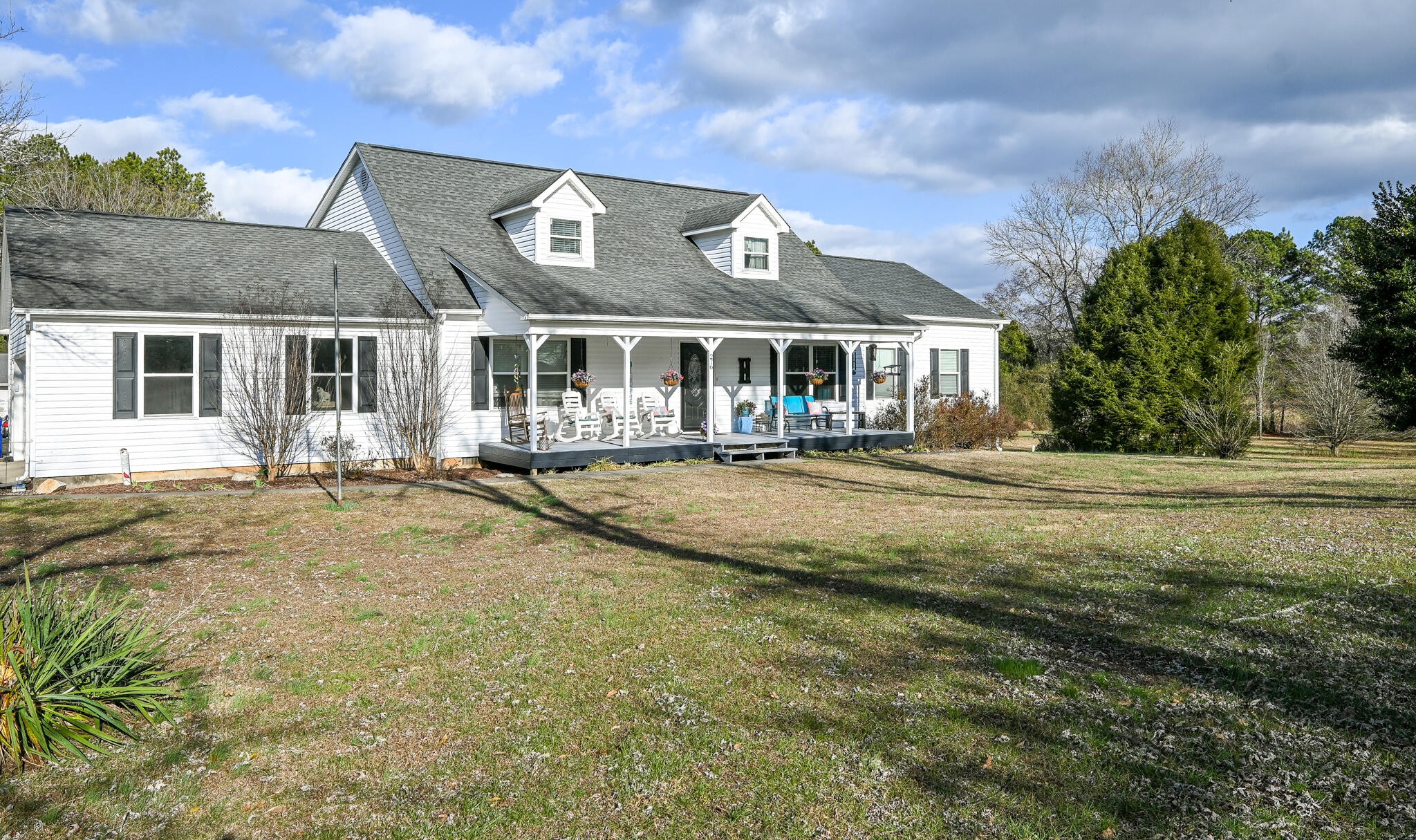 276 Mason Road McDonald, TN 37353 - Photo 7 of 67 a front view of a house with a yard