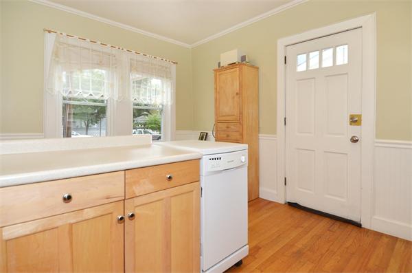 134 Reed Street Cambridge, MA 02140 - Photo 8 of 11 Gallery Image 8