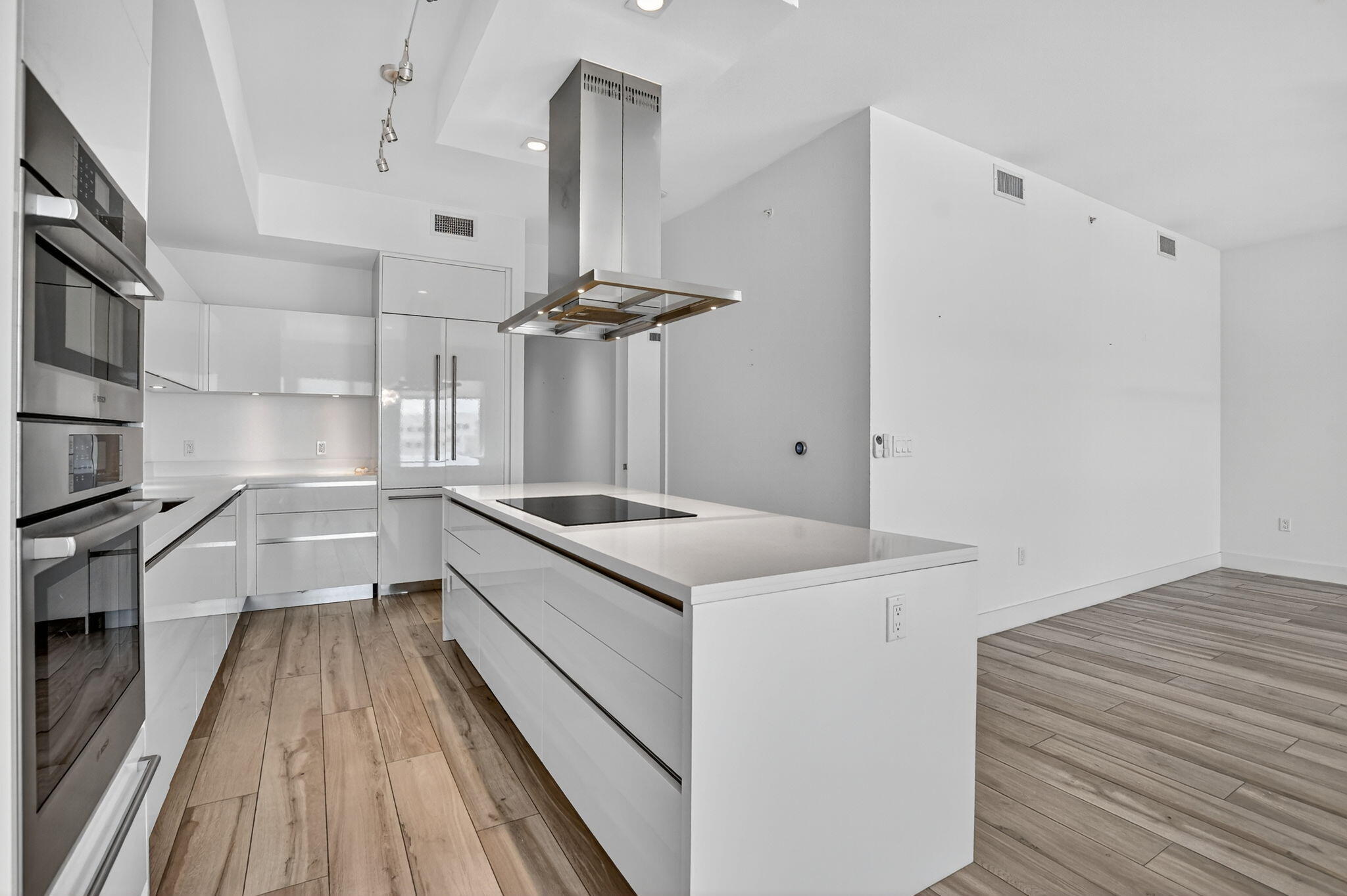 155 East Boca Raton Road, Unit 1014 Boca Raton, FL 33432 - Photo 16 of 62 6-web-or-mls-006_DSC_0406