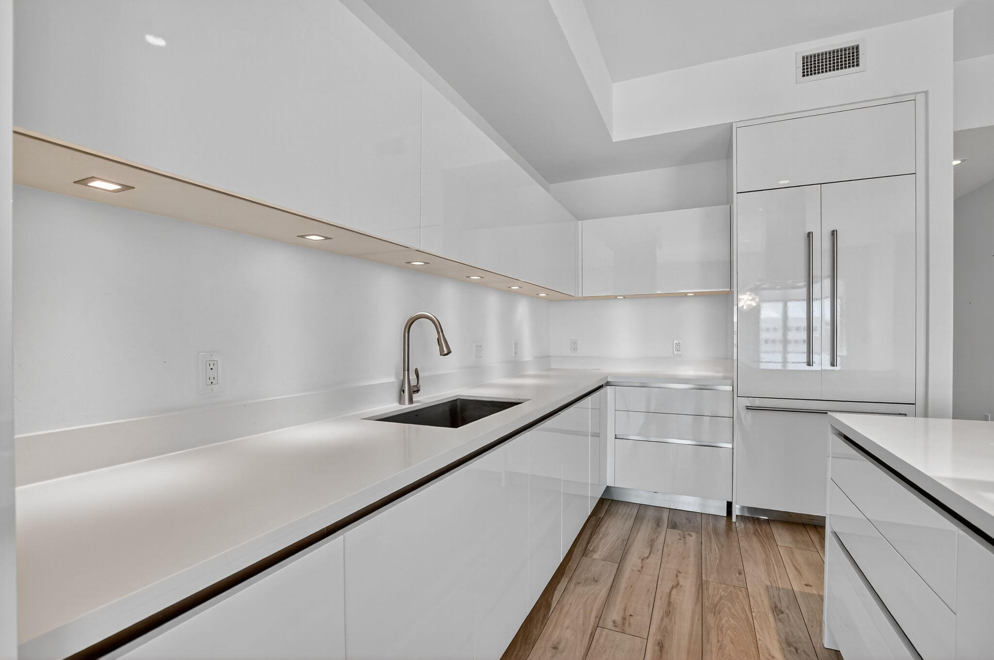 155 East Boca Raton Road, Unit 1014 Boca Raton, FL 33432 - Photo 17 of 62 7-web-or-mls-007_DSC_0414