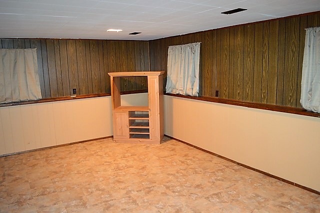244 North Ridgemoor Avenue Mundelein, IL 60060 - Photo 10 of 10 a view of an empty room with wooden floor