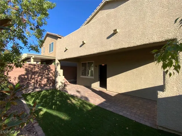 $2,295 | 10845 Hunters Green Avenue, Las Vegas, NV 89166
