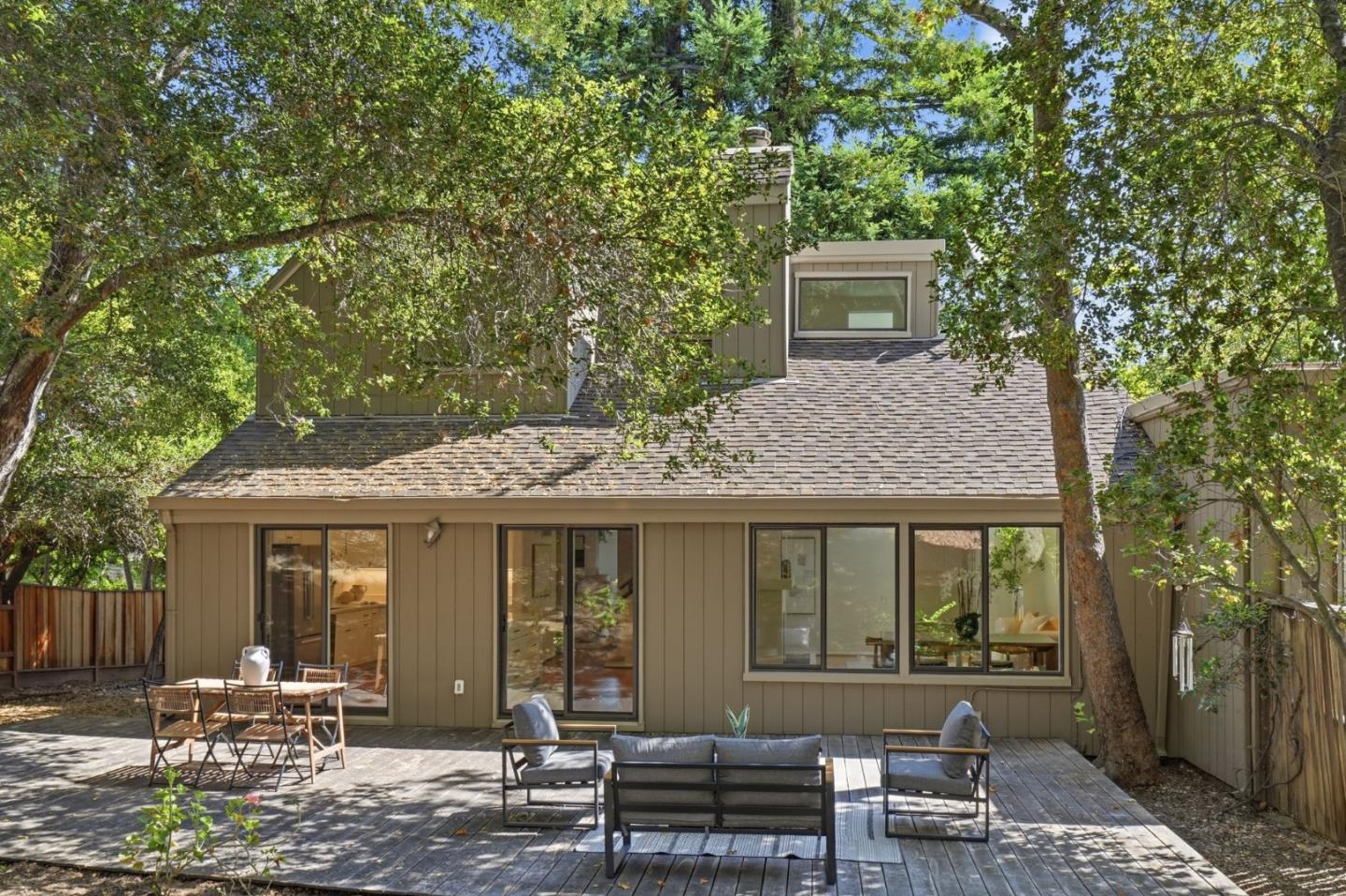 19 Farm Road Los Altos, CA 94024 - Photo 24 of 28