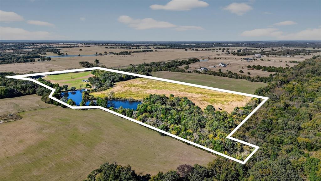 912 East Bewley Road Whitesboro, TX 76273 - Photo 18 of 30 an aerial view of a city