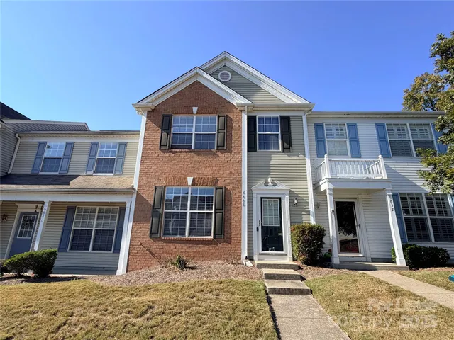 $1,800 | 6836 Rothchild Drive, Charlotte, NC 28270