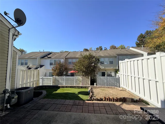 $1,800 | 6836 Rothchild Drive, Charlotte, NC 28270