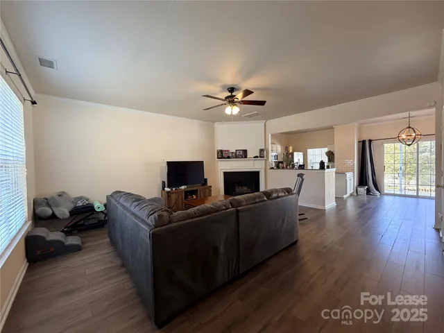 $1,800 | 6836 Rothchild Drive, Charlotte, NC 28270