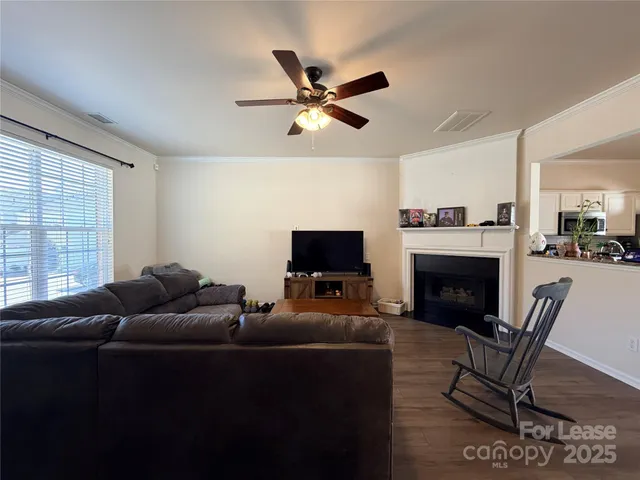 $1,800 | 6836 Rothchild Drive, Charlotte, NC 28270