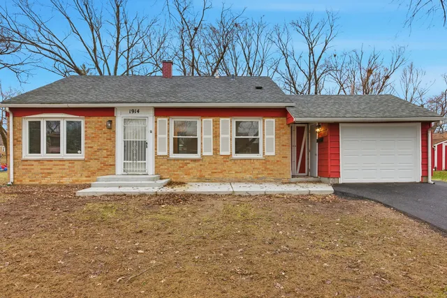 $165,000 | 1914 215th Place, Sauk Village, IL 60411
