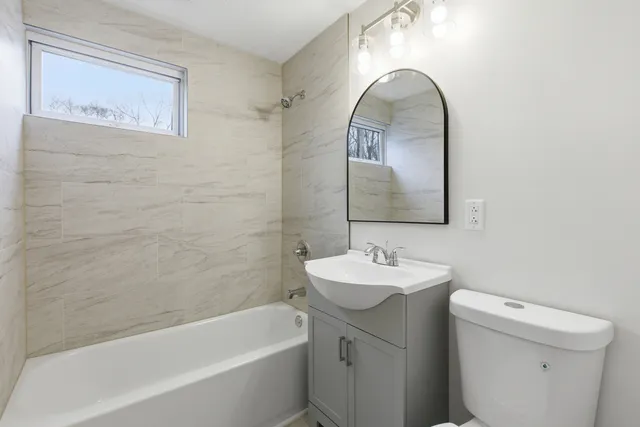 $165,000 | 1914 215th Place, Sauk Village, IL 60411