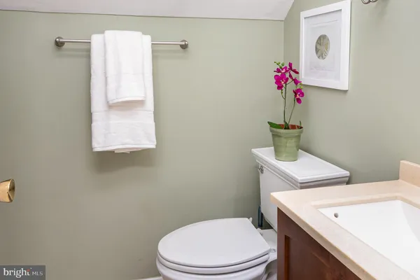 $540,000 | 2033 Shore Drive, Edgewater, MD 21037