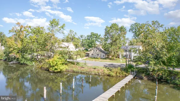 $540,000 | 2033 Shore Drive, Edgewater, MD 21037