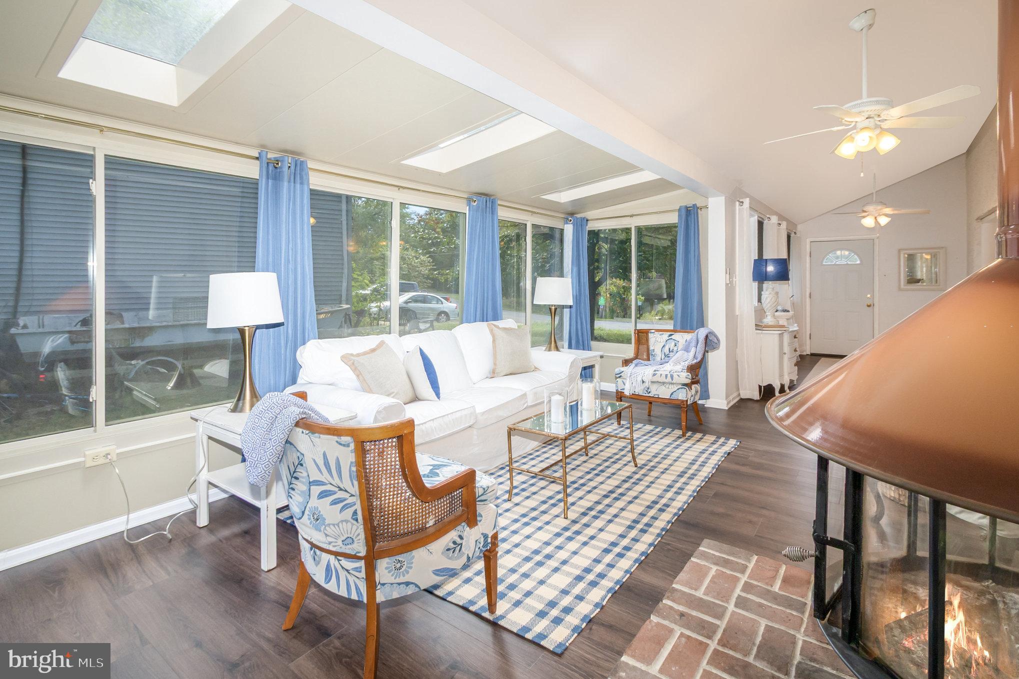 2033 Shore Drive Edgewater, MD 21037 - Photo 5 of 40