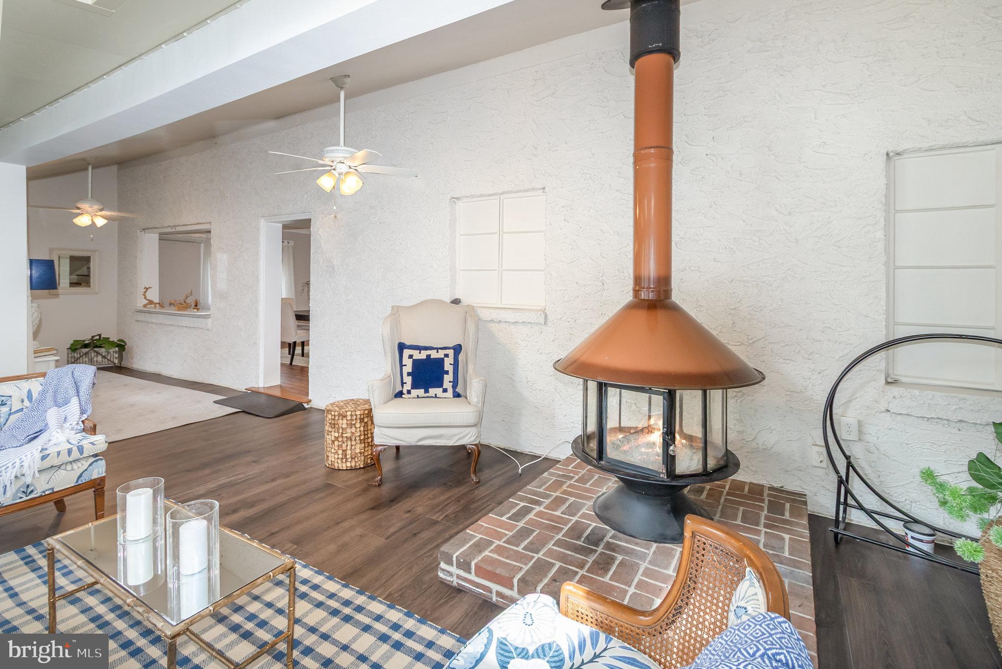 2033 Shore Drive Edgewater, MD 21037 - Photo 7 of 40