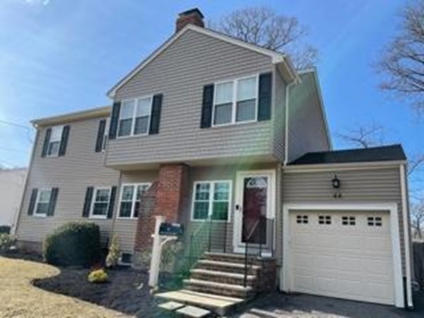 44 Spruce Road Norwood, MA 02062 - Photo 1 of 25 Gallery Image 1