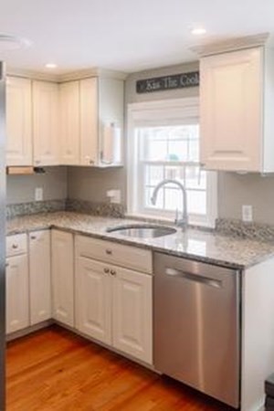44 Spruce Road Norwood, MA 02062 - Photo 5 of 25 Gallery Image 5