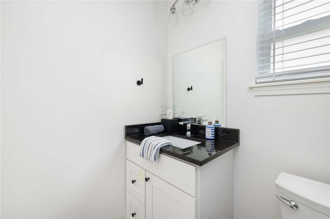48 Foddering Farm Road Narragansett, RI 02882 - Photo 19 of 40