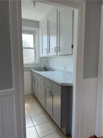 $2,200 | 368 Orms Street, Unit 3, Providence, RI 02908