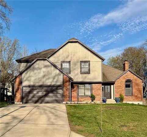 $545,000 | 9410 Hall Drive, Lenexa, KS 66219