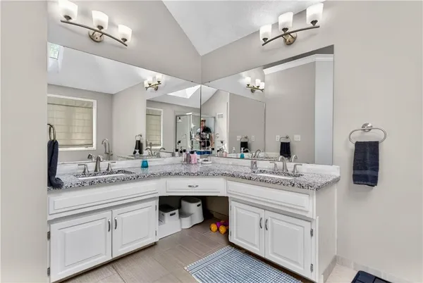 $545,000 | 9410 Hall Drive, Lenexa, KS 66219