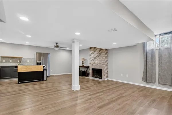 $545,000 | 9410 Hall Drive, Lenexa, KS 66219