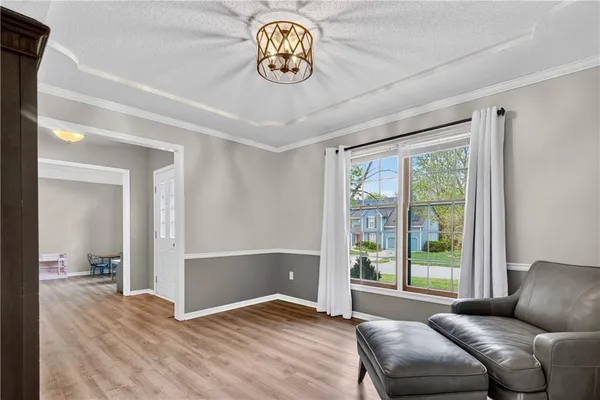 $545,000 | 9410 Hall Drive, Lenexa, KS 66219