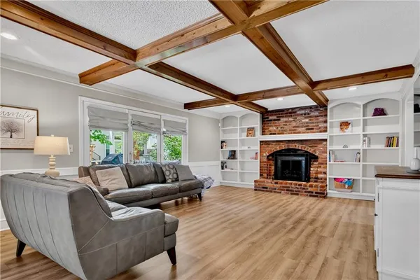$545,000 | 9410 Hall Drive, Lenexa, KS 66219