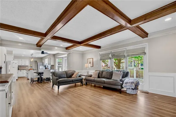 $545,000 | 9410 Hall Drive, Lenexa, KS 66219