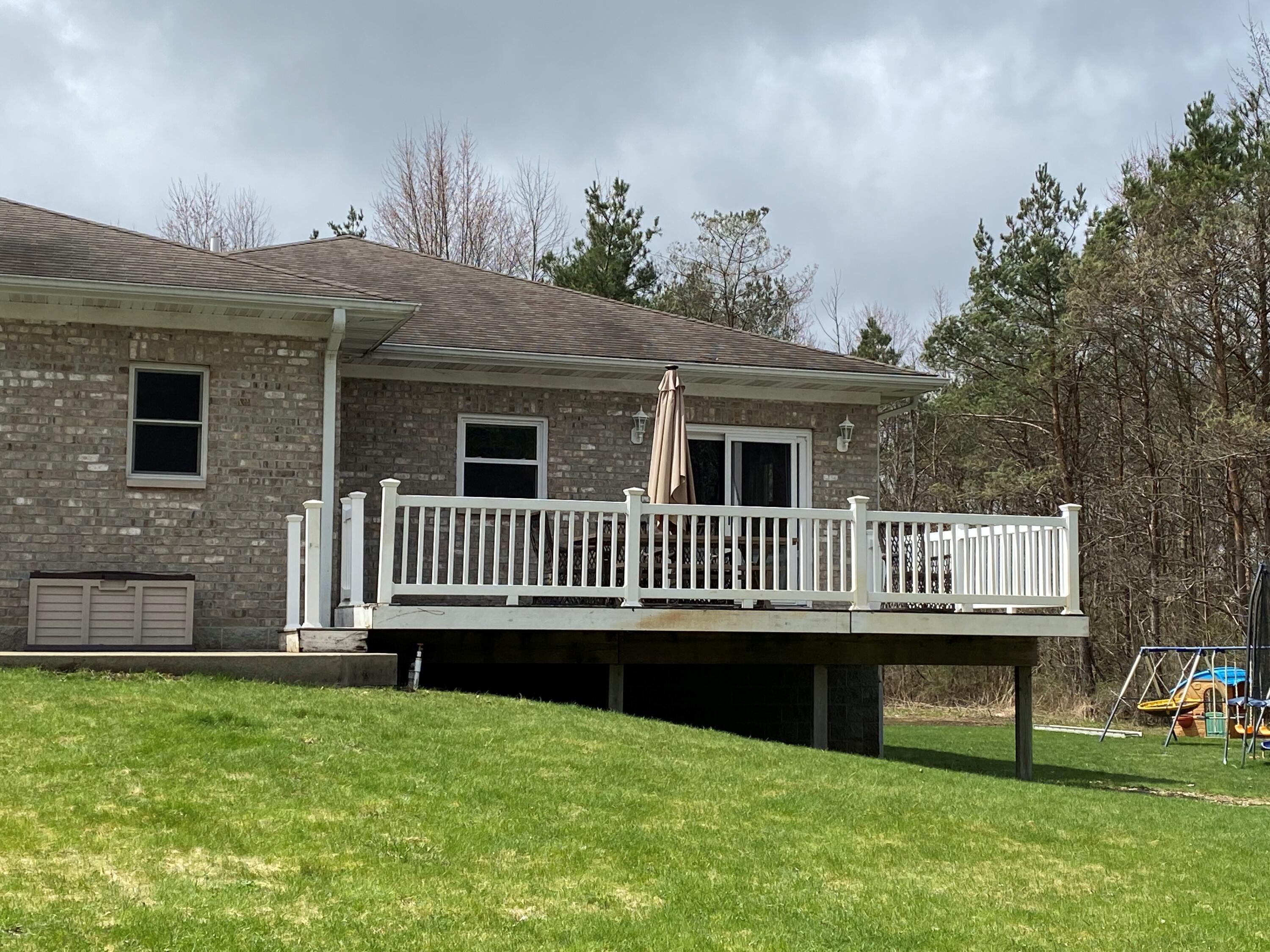 2342 East Riley-Thompson Road Twin Lake, MI 49457 - Photo 4 of 33 23