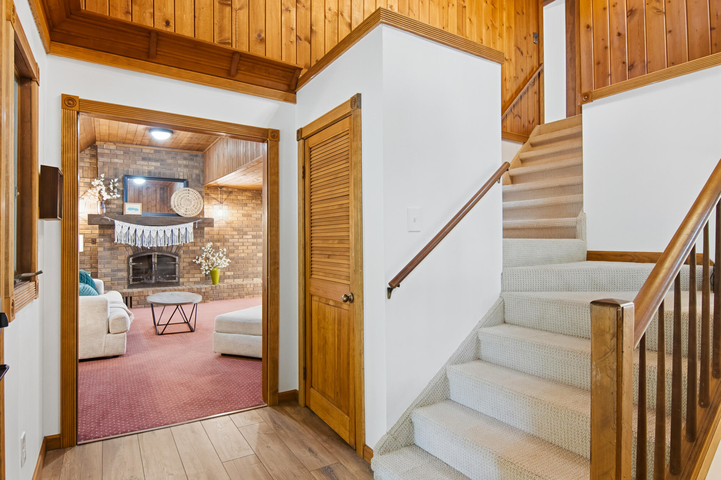 8837 Johnson Road Kaleva, MI 49645 - Photo 7 of 44 Foyer