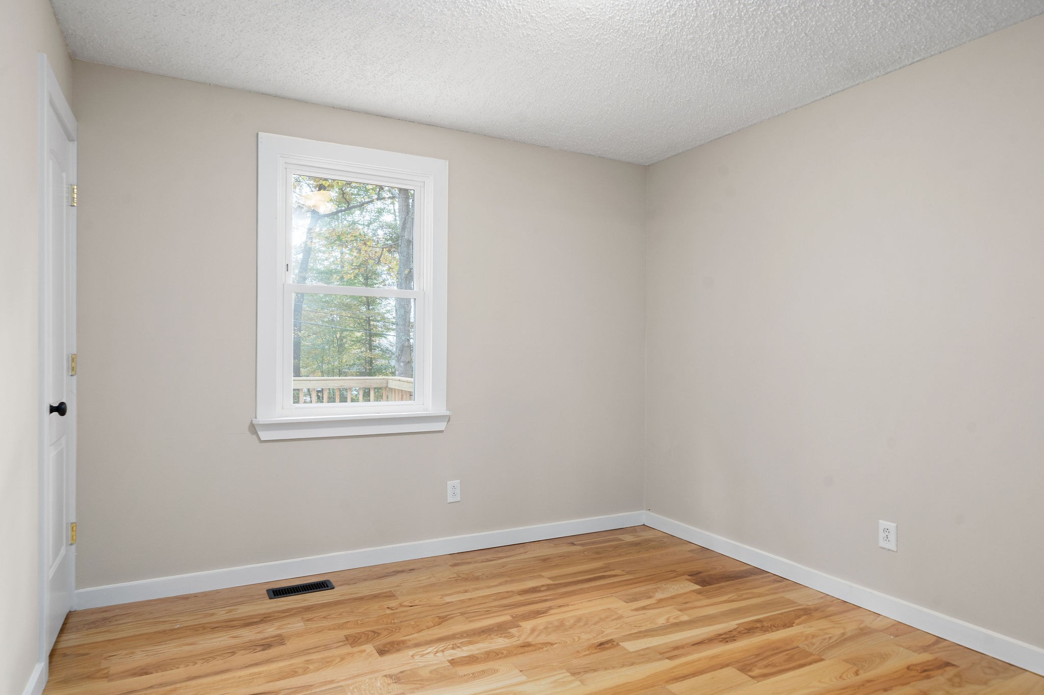 2225 Dunbar Road Woodlawn, TN 37191 - Photo 11 of 29 Gallery Image 11