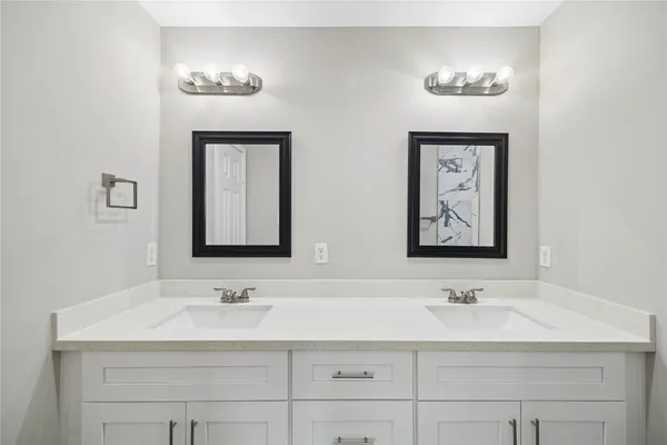 $279,000 | 3342 Simmons Street, Houston, TX 77004