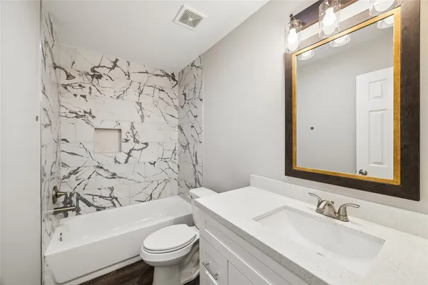 $279,000 | 3342 Simmons Street, Houston, TX 77004