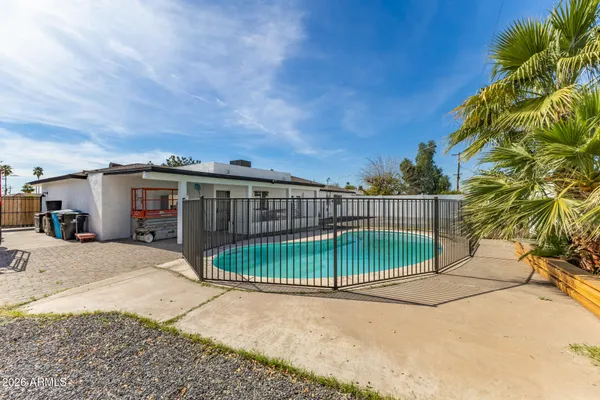 $469,900 | 1912 West Roma Avenue, Phoenix, AZ 85015