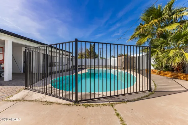 $469,900 | 1912 West Roma Avenue, Phoenix, AZ 85015