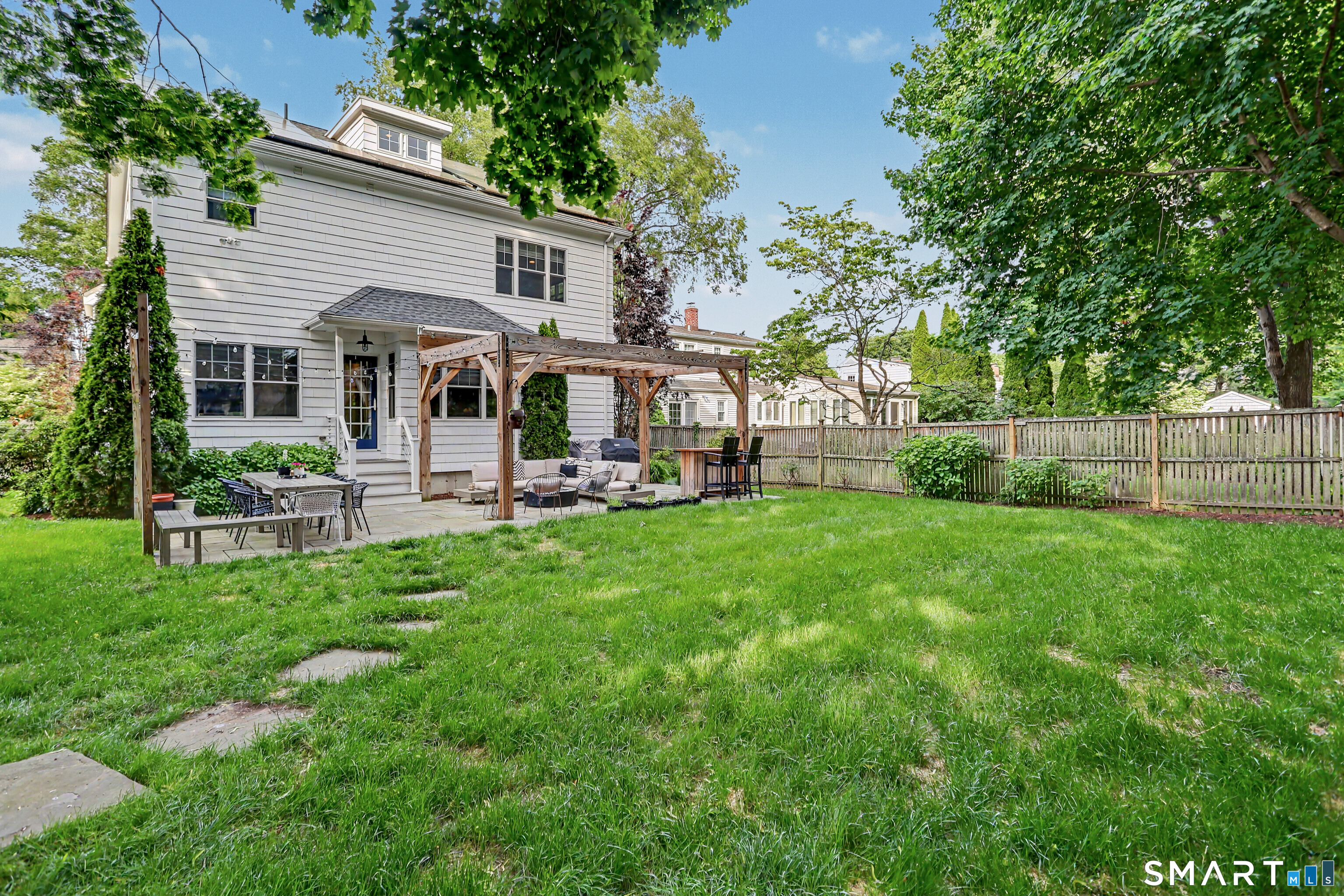 298 South Benson Road Fairfield, CT 06824 - Photo 35 of 39