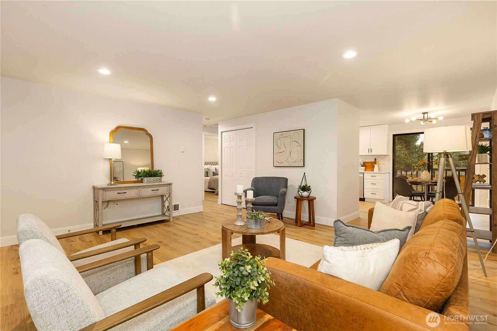 22717 4th Avenue Southeast Bothell, WA 98021 - Photo 8 of 21