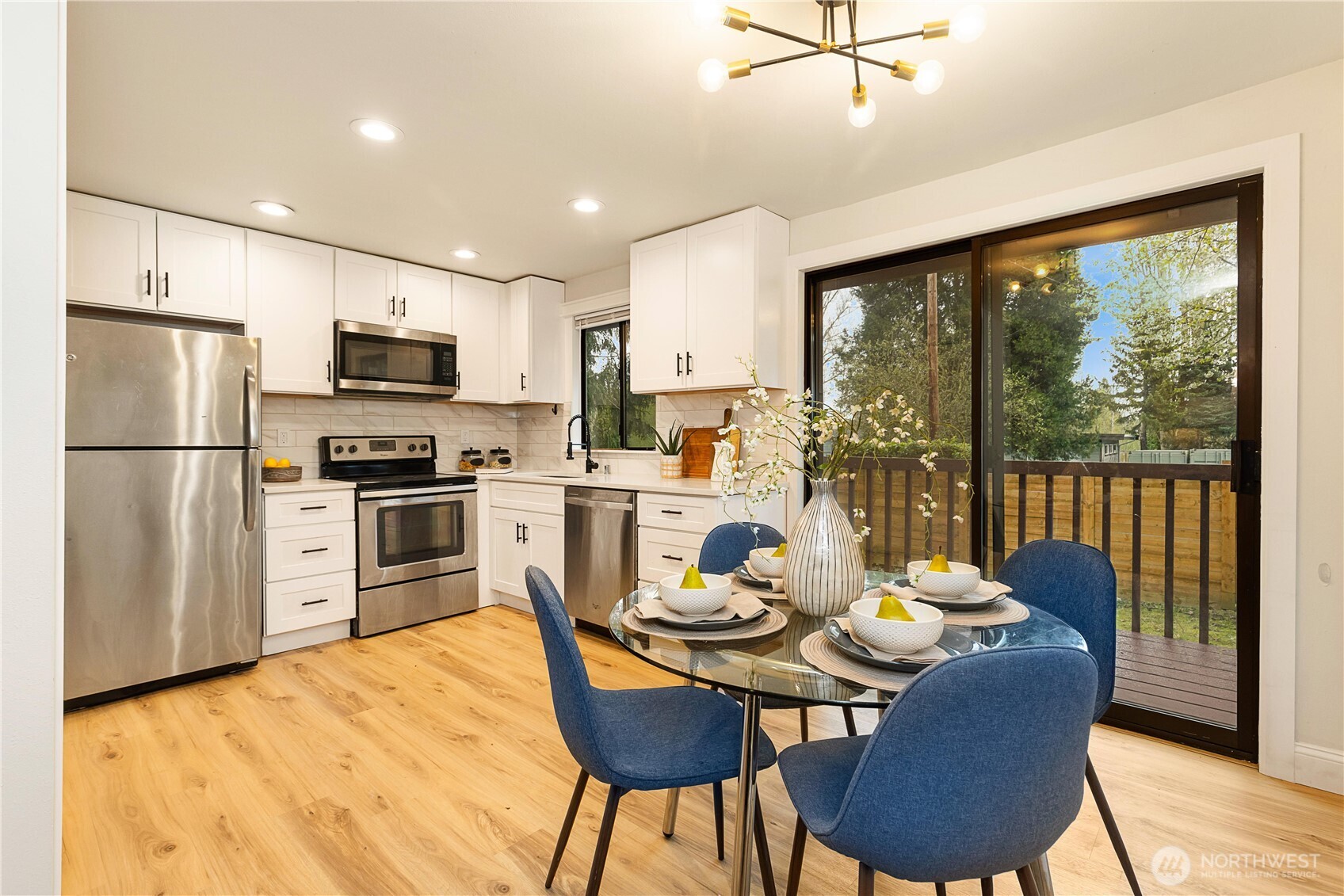 22717 4th Avenue Southeast Bothell, WA 98021 - Photo 10 of 21