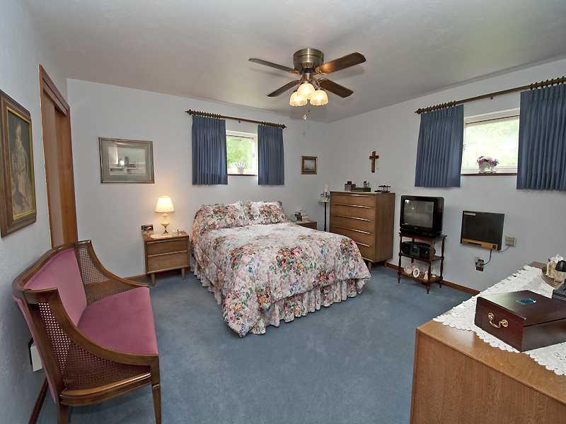 1261 Varner Road Whitehall, PA 15227 - Photo 5 of 9 Master Bedroom.